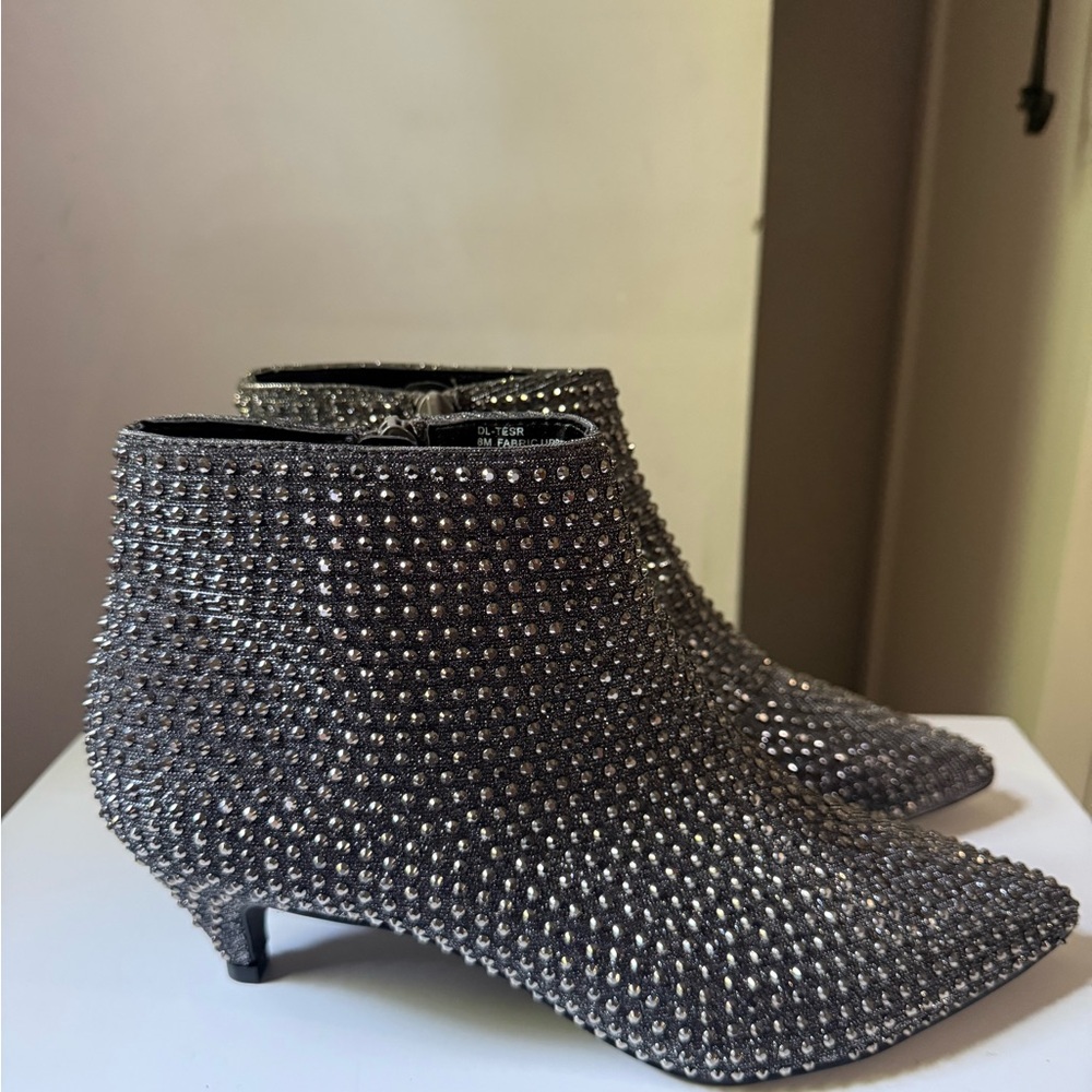 Design Lab Lord & Taylor Silver Rhinestone Ankle Booties